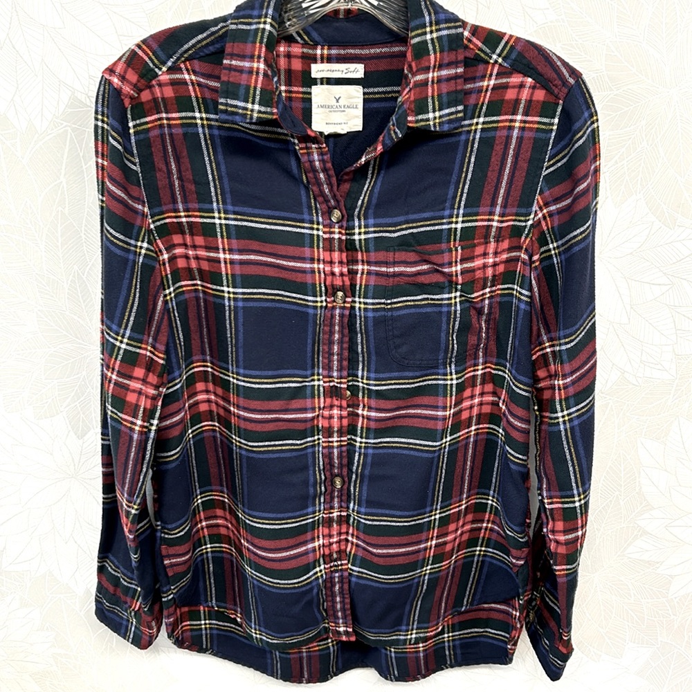 Barely worn American Eagle Boyfriend Fit Flannel